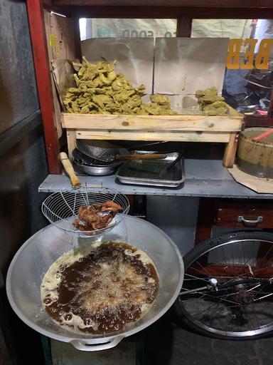 WAROENG NASI BEBEK HOT SURAMADU KHAS MADURA