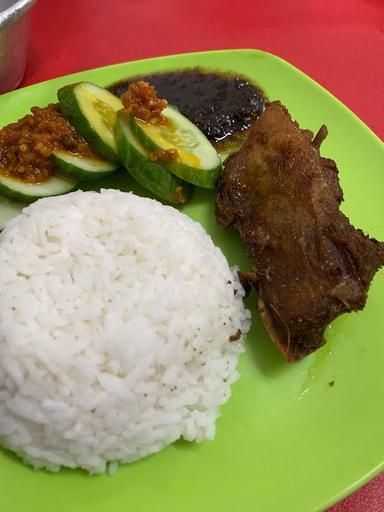 WAROENG NASI BEBEK HOT SURAMADU KHAS MADURA