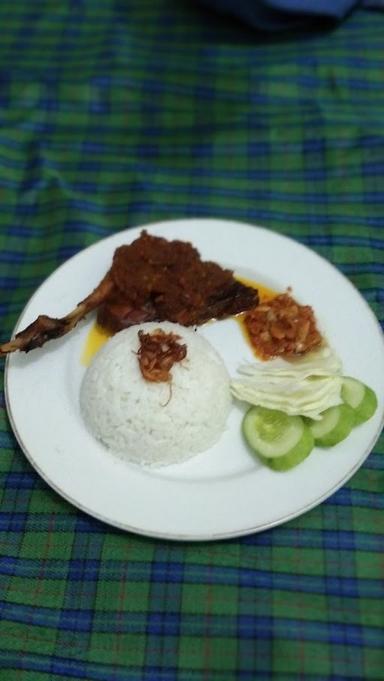 WARUNG NASI BREBES