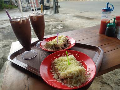 WARUNG KOPI A7 & YUMMY EAT -KIOS UJI EMISI BUMANTARA BLUE SUKSES