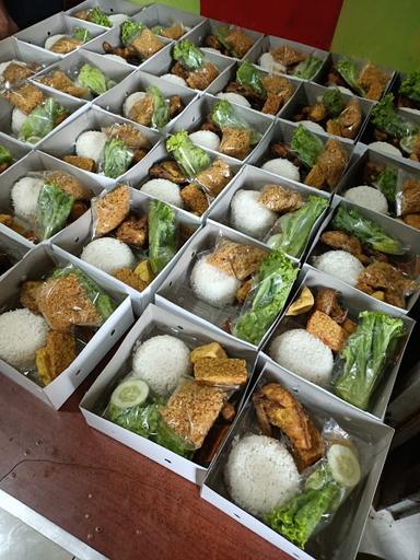 AYAM & BEBEK 46 SOLO