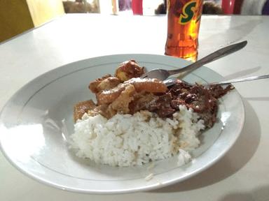 GUDEG JOGJA BU PRAPTO