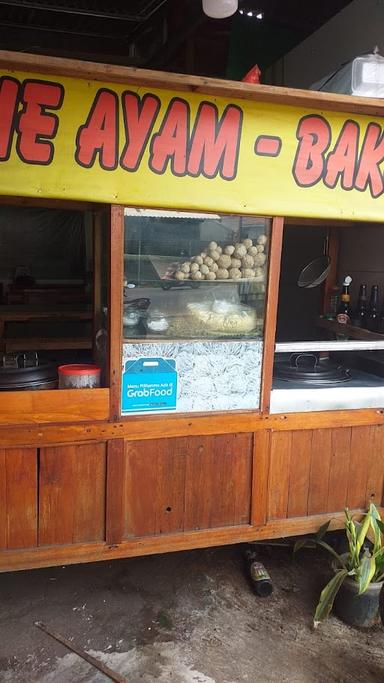 MIE AYAM BAKSO RENGGANIS