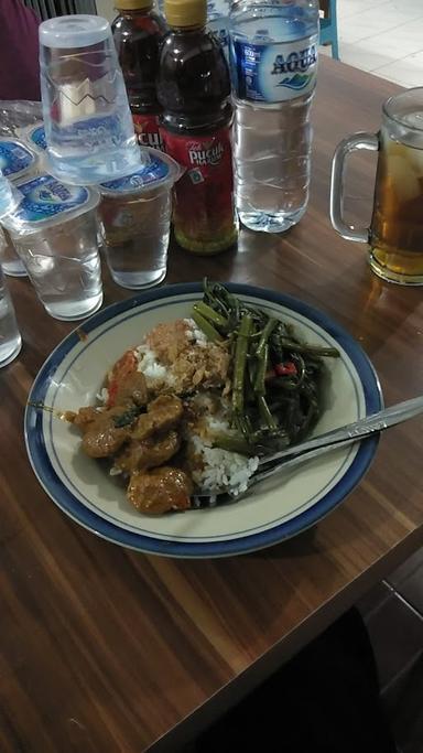 NASI UDUK GAMPRIT