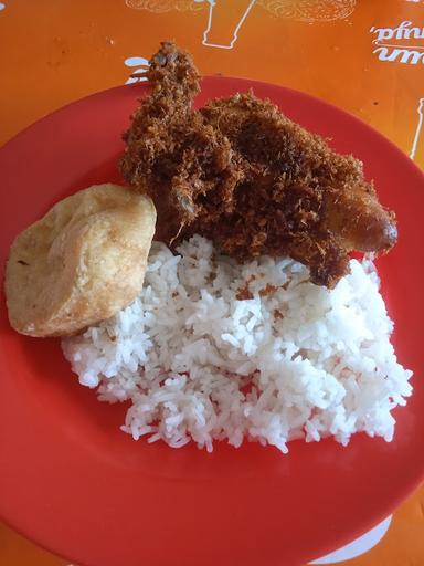 RUMAH MAKAN BEBEK GORENG KHAS MADURA