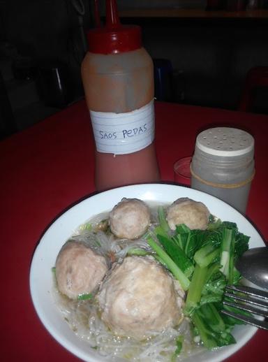 BAKSO DAN MIE AYAM TOYO RAWA BACANG