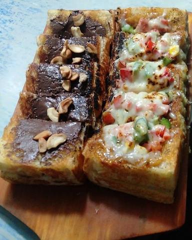 KEDAI ROTI BAKAR KITA