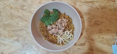 MIE AYAM BANGKA BATASIT HANKAM