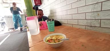 SOTO AYAM SURABAYA WARAZ