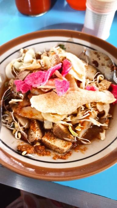 BAKSO & KUPAT TAHU ADEM AYEM