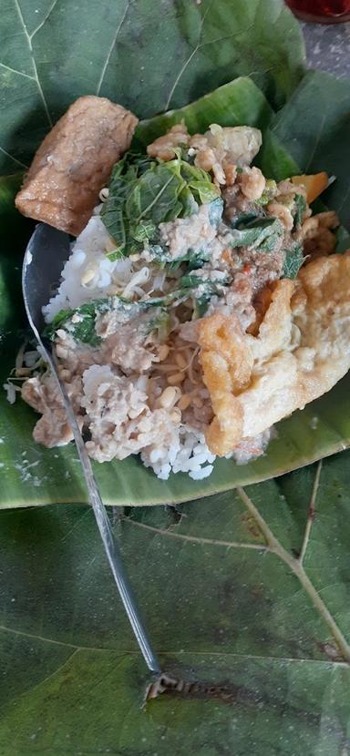 WARUNG MAKAN SAYUR LOMBOK IJO BU WARDOYO