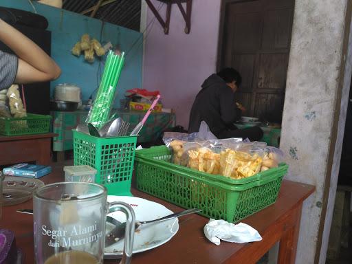 WARUNG MAKAN + SOTO MBAK GINAH