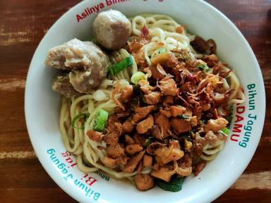 BAKSO & MIE AYAM MANDALA WONOGIRI