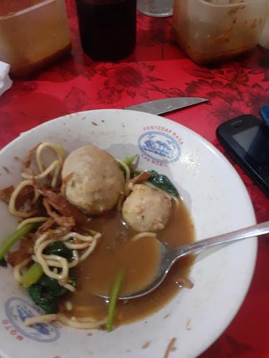 BASO DAN MI AYAM MAS UDIN