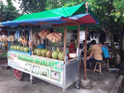 KEDAI SAJADAH MUALAF (ES KELAPA MUDA, ES LIDAH BUAYA, ES CENDOL, & ES JERUK NIPIS)