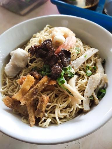 BAKMI KEPITING 33