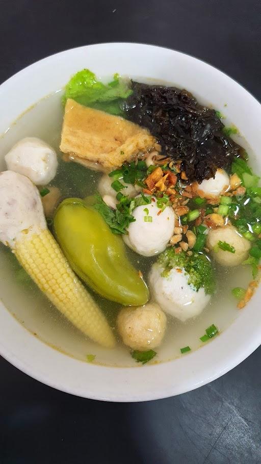 TEMPAT MAKAN BARU BAKSO IKAN