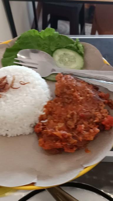 AYAM GEPREK WARKOP NUSA INDAH