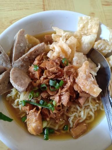 BAKSO DAN MIE AYAM NUSA INDAH