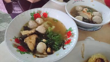 BAKSO IKAN AKHIONG