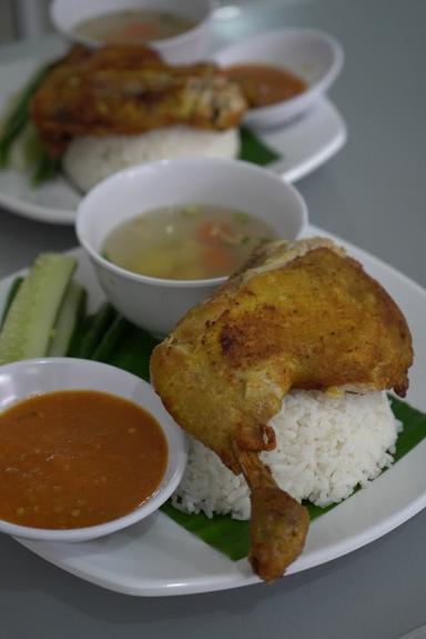 KRISNY NASI TIM DAN AYAM PENYET KRISNY