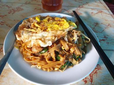 KWETIAU DAN MIE MANIS