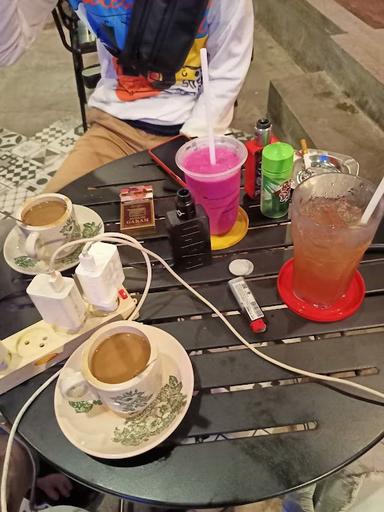 WARKOP DARE - BARBERSHOP & COFFESHOP