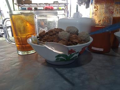 BAKSO DAN MIE AYAM WONOYOSO