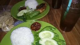 Photo's Ayam Penyet Bu Nina