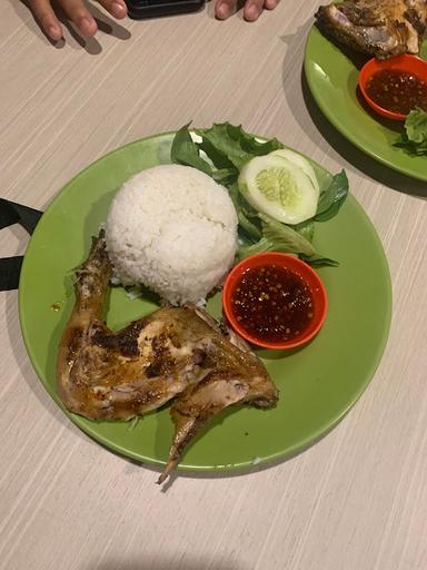 AYAM PENYET ROMI SEPAKAT 2