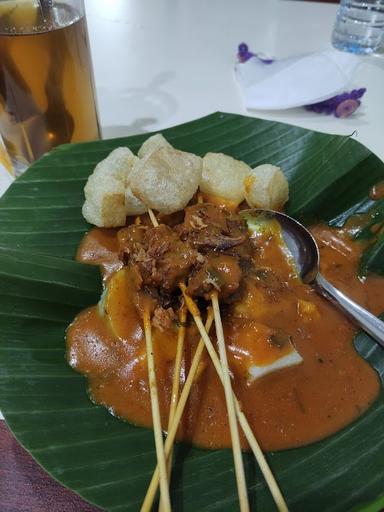 SATE PADANG UDA JHON SERDAM