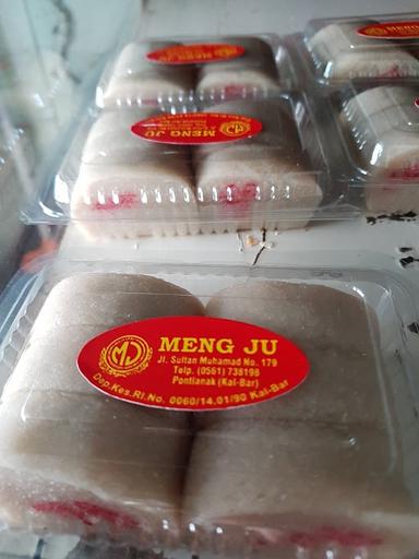 MENG JU KUE BULAN