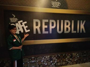 CAFE REPUBLIK