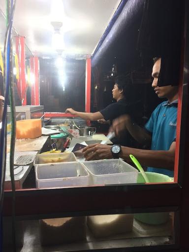 MARTABAK & APAM PINANG SERUNI