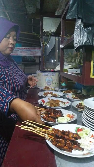 SATE AYAM MBAK SRI