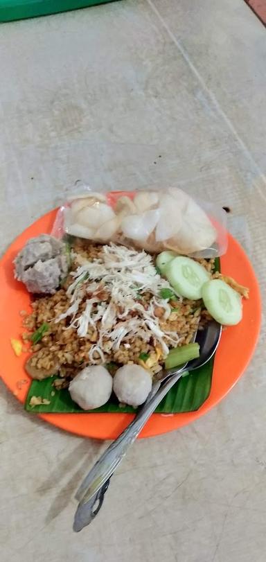 BAKSO & MIE AYAM DUA DARA