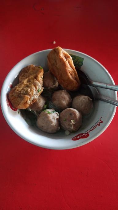 BAKSO CAK ILYAS (POJOK)