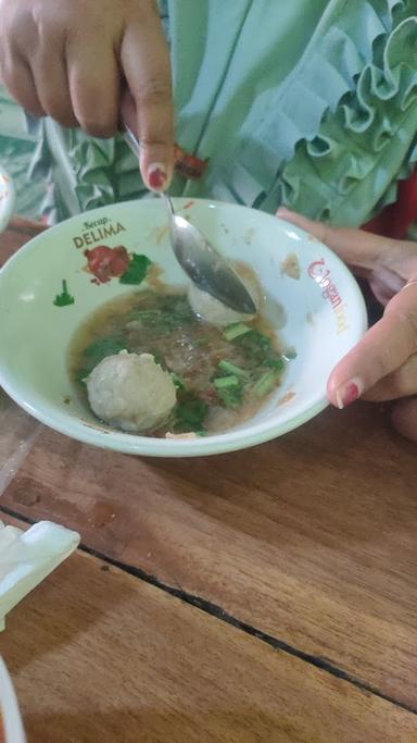 WARUNG MIE AYAM BAKSO PAK BAGAS