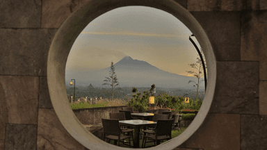 ABHAYAGIRI - VENUE AND DINING