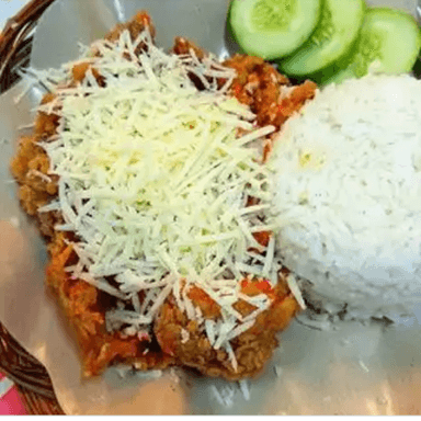 AYAM GEPREK,PENYETAN DAN PECEL LELE PAK MENDUT