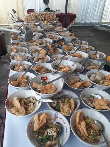 BAKSO, MIE AYAM & SOTO PAK JUMAT