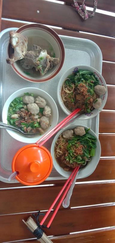 BAKSO TETELAN DAN MIE AYAM MBAK SUSAN