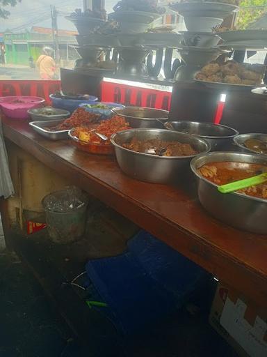 RUMAH MAKAN PADANG BUNGO TANJUANG