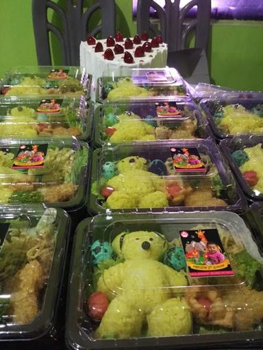 SNACK BOX ENAK MURAH PRAMBON SIDOARJO SWEETIA CAKE