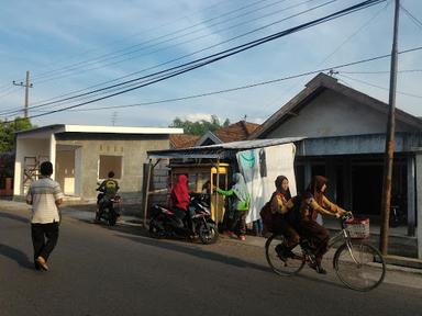 ROTI GORENG CAK IRAWAN