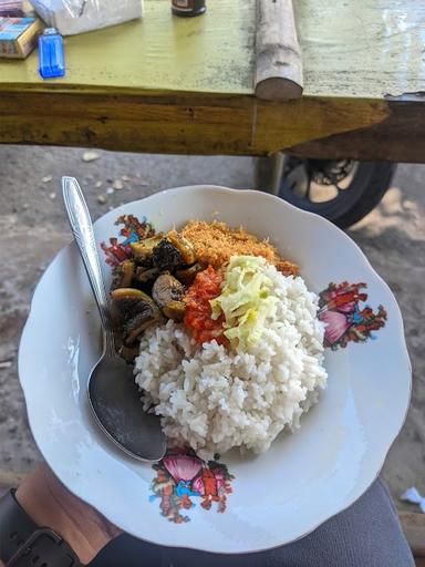 WARUNG NASI BABAT GERDU LAUT