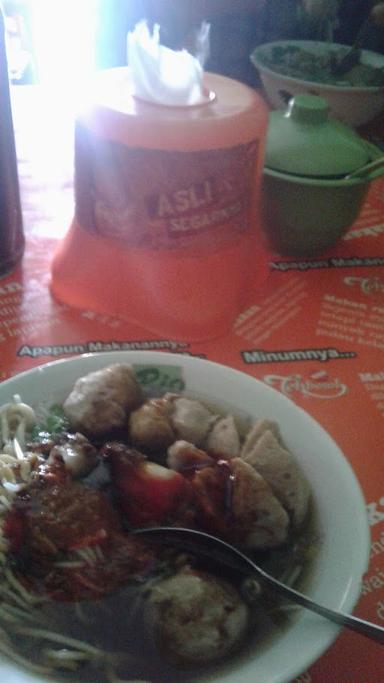 BAKSO & MIE AYAM JAYA GIRI