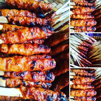 SATE PUSUT AYAM MANDIRI