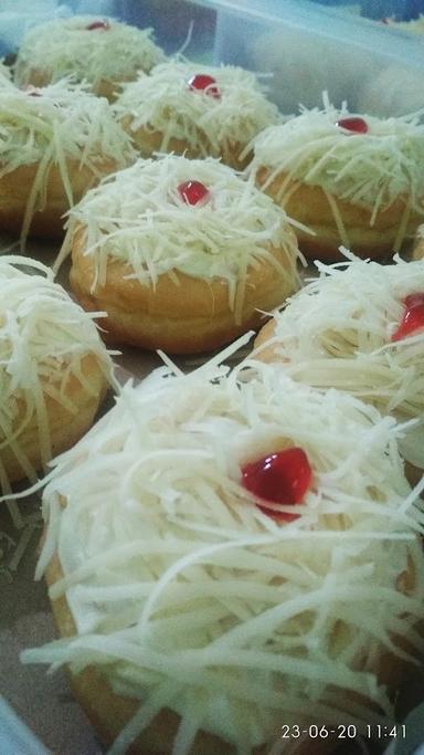 AMPOQ DONUT'S FACTORY