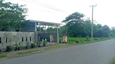 WARUNG NASI BALAP  TANIA